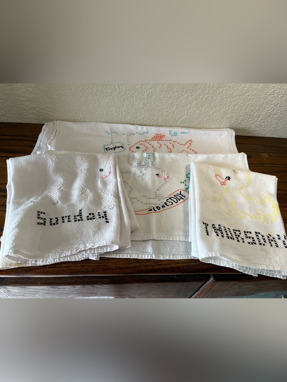 Vintage Embroidered Tea Towels Set of 4 Days of the Week Kitchen Towels